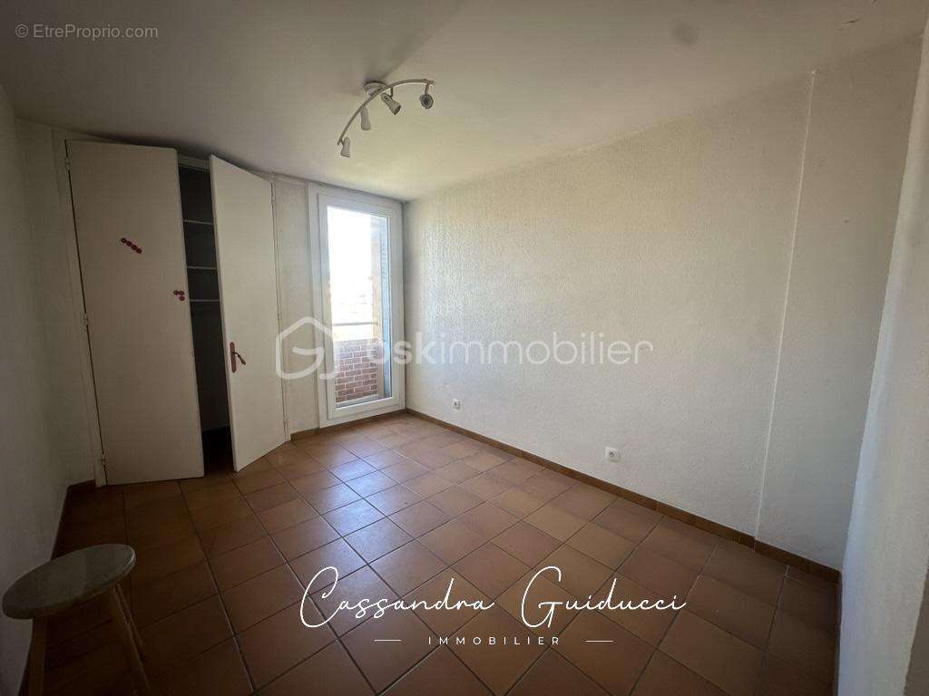 Appartement à MARSEILLE-15E