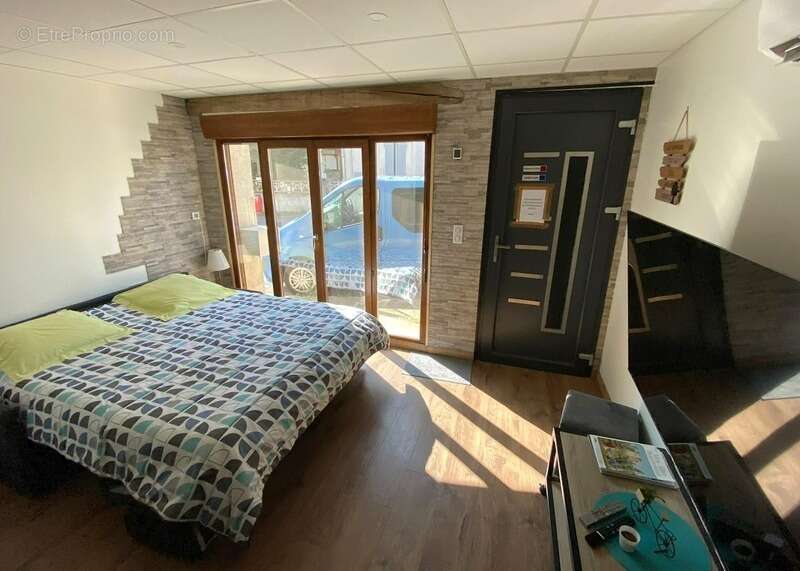 Immeuble à vendre JENZAT (03) - photo 2
