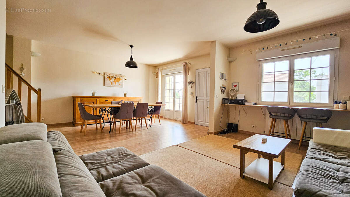 Maison à HOUILLES