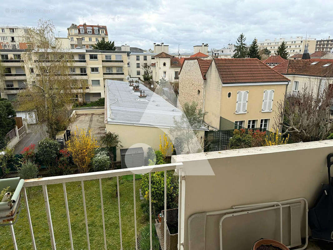 Appartement à SAINT-MAUR-DES-FOSSES