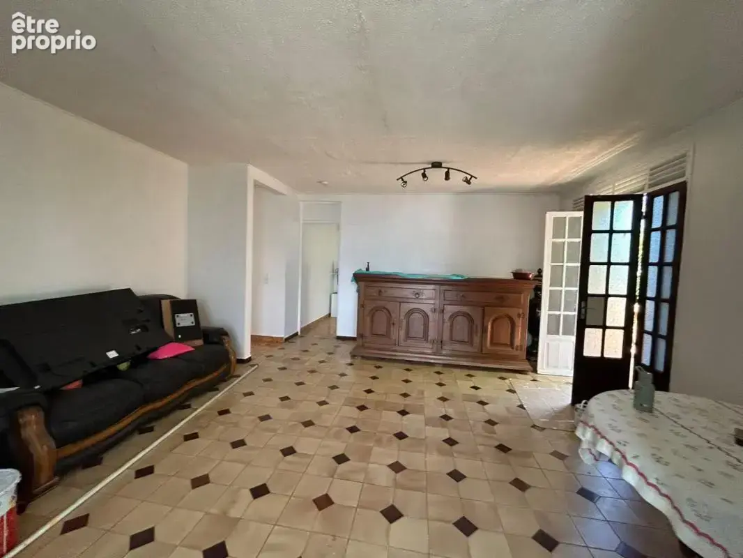 A VENDRE : Villa T8 de 200m² au Gosier (97190) - photo 19
