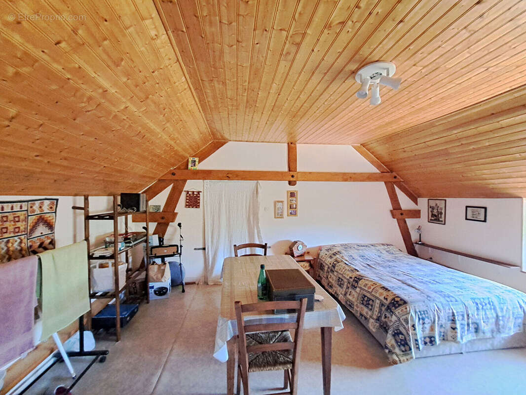 Maison à THURE
