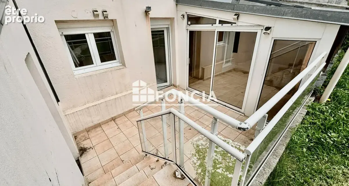 Maison T6 avec jardin et grand garage - photo 5
