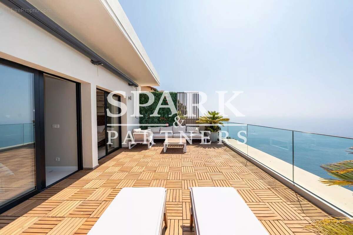 Roquebrune-Cap-Martin - Villa avec vue panoramique sur la mer - photo 30