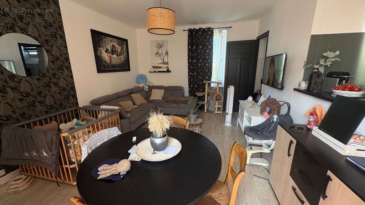 Appartement à GILLY-SUR-ISERE