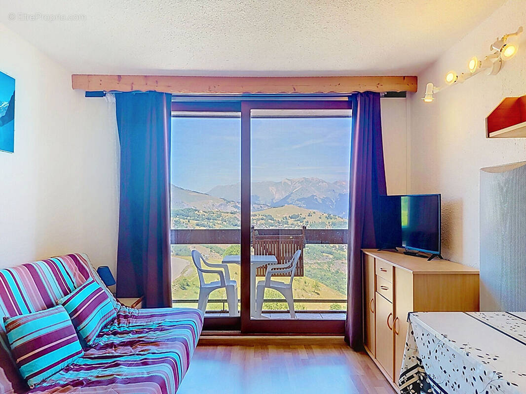 Appartement à LE CHATEL