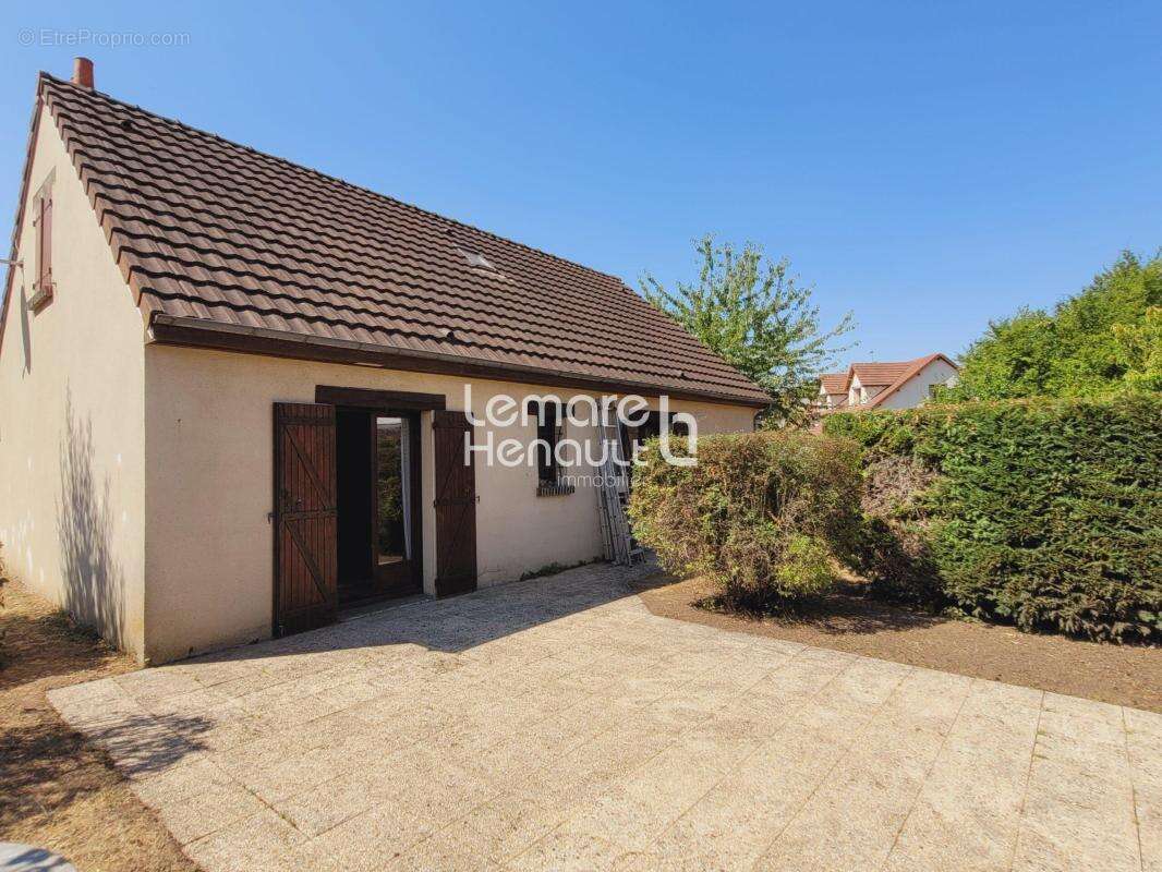 Maison en bon état 4 chambres sur 680 m² de terrain - photo 10