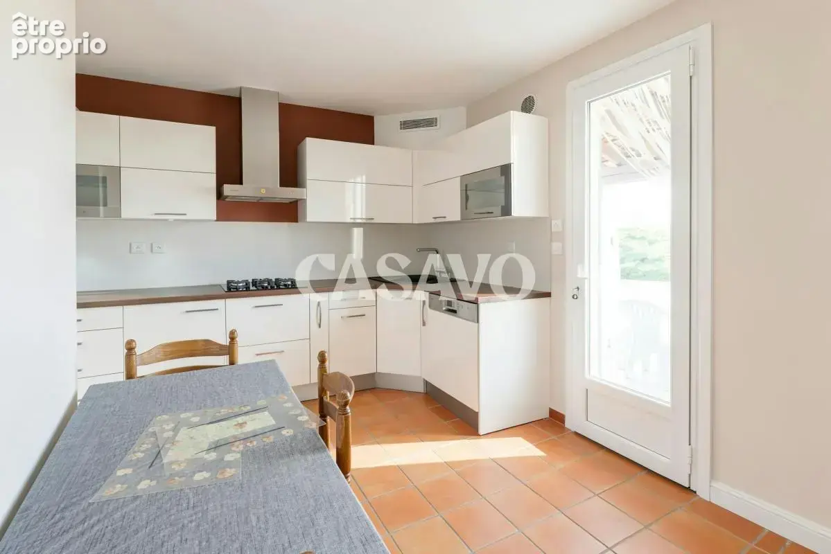Vente Maison 5 pièces de 115m² - 13540 Aix-en-Provence - photo 12