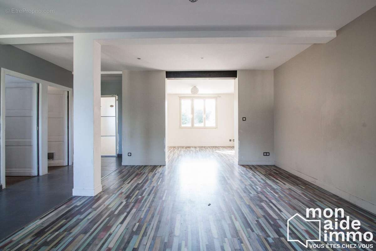 Maison à LA COQUILLE