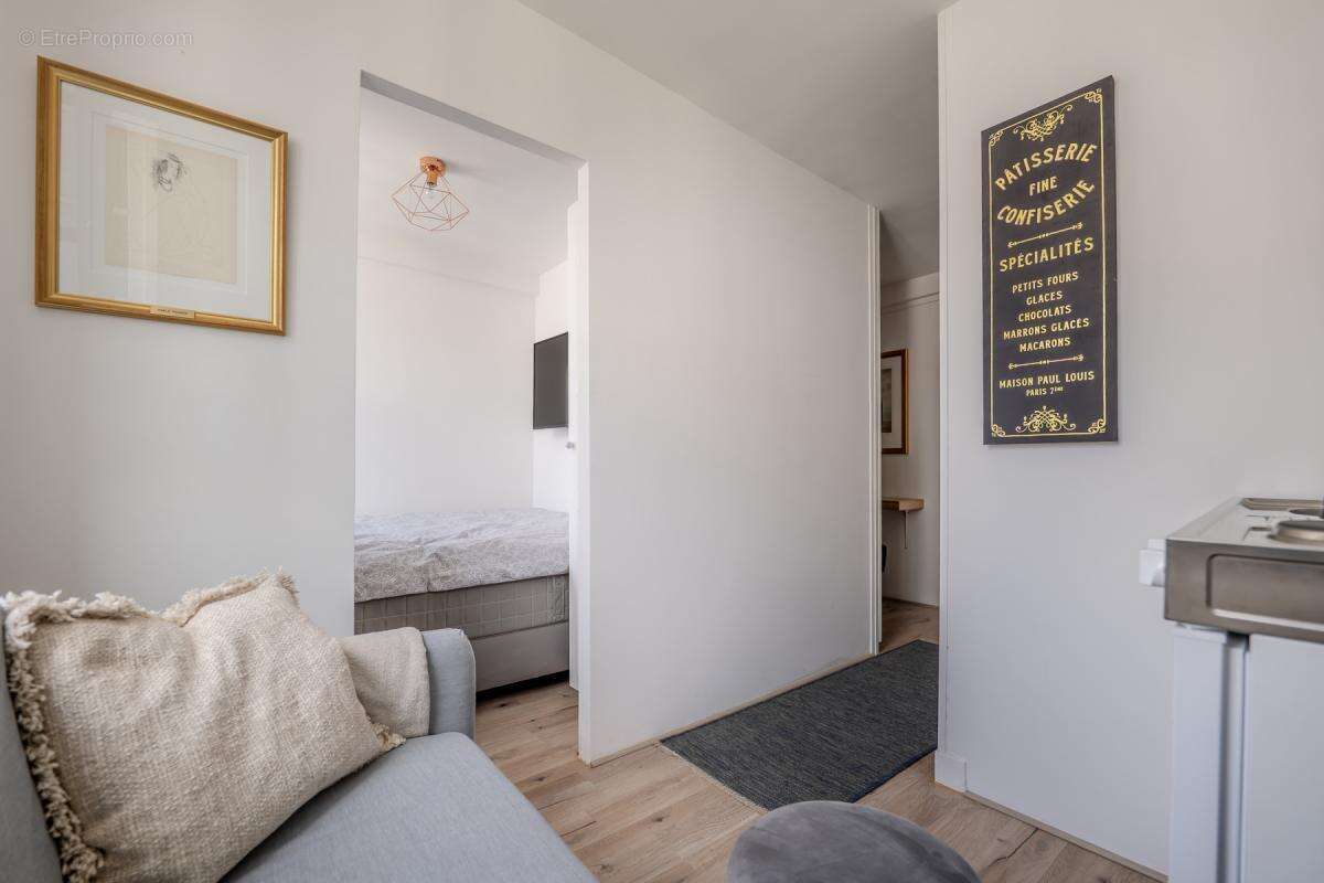 Appartement à PARIS-1E