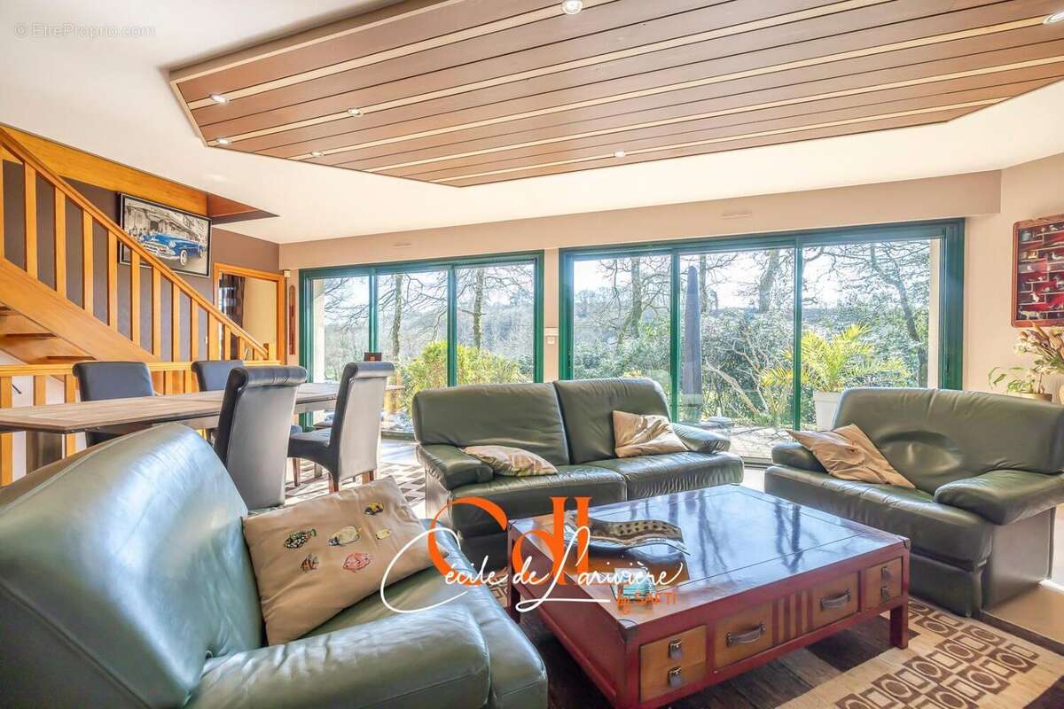 Photo 2 - Maison à LANDIVISIAU