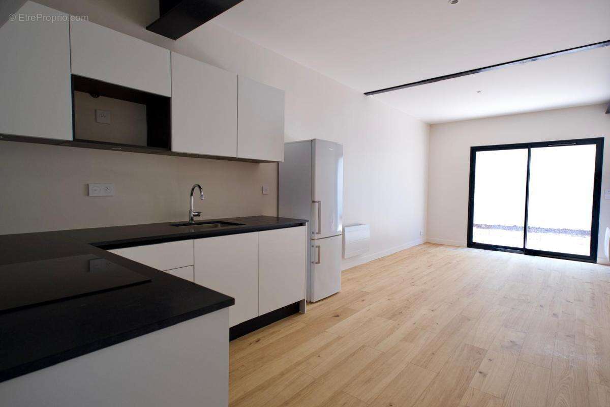 Bordeaux tondu appartement renové calme avec jardins privatifs - photo 3