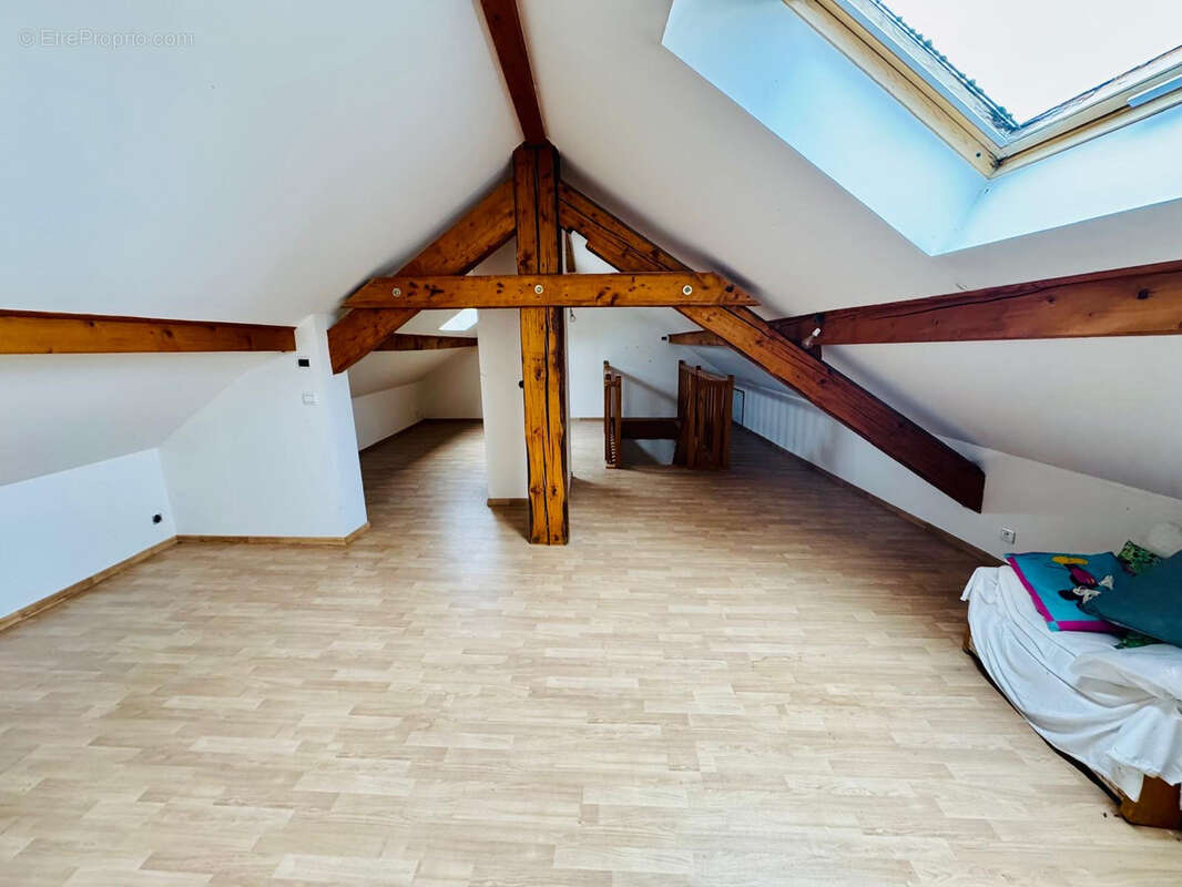 Maison à ALLONZIER-LA-CAILLE