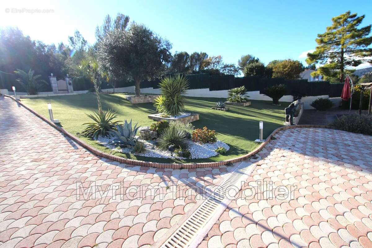 Maison à PEYMEINADE