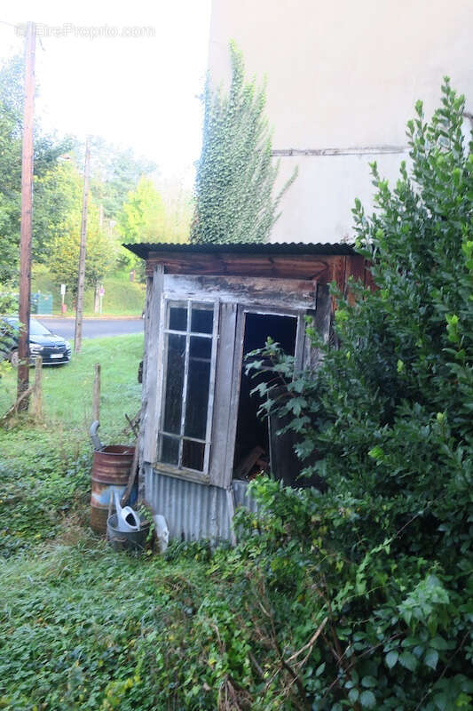 Maison à YDES