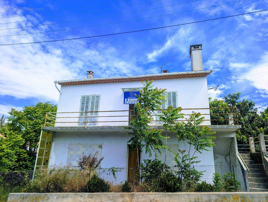 Appartement à MARSEILLE-11E