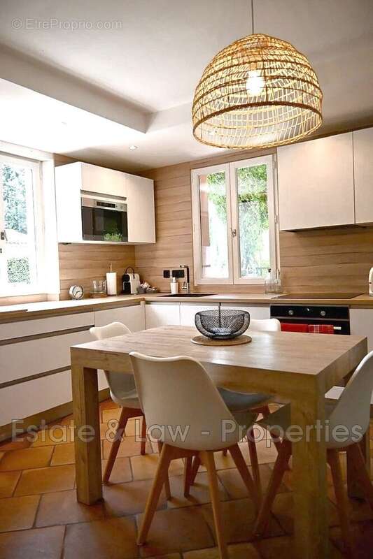 Maison 120 m² à Cotignac  - photo 6