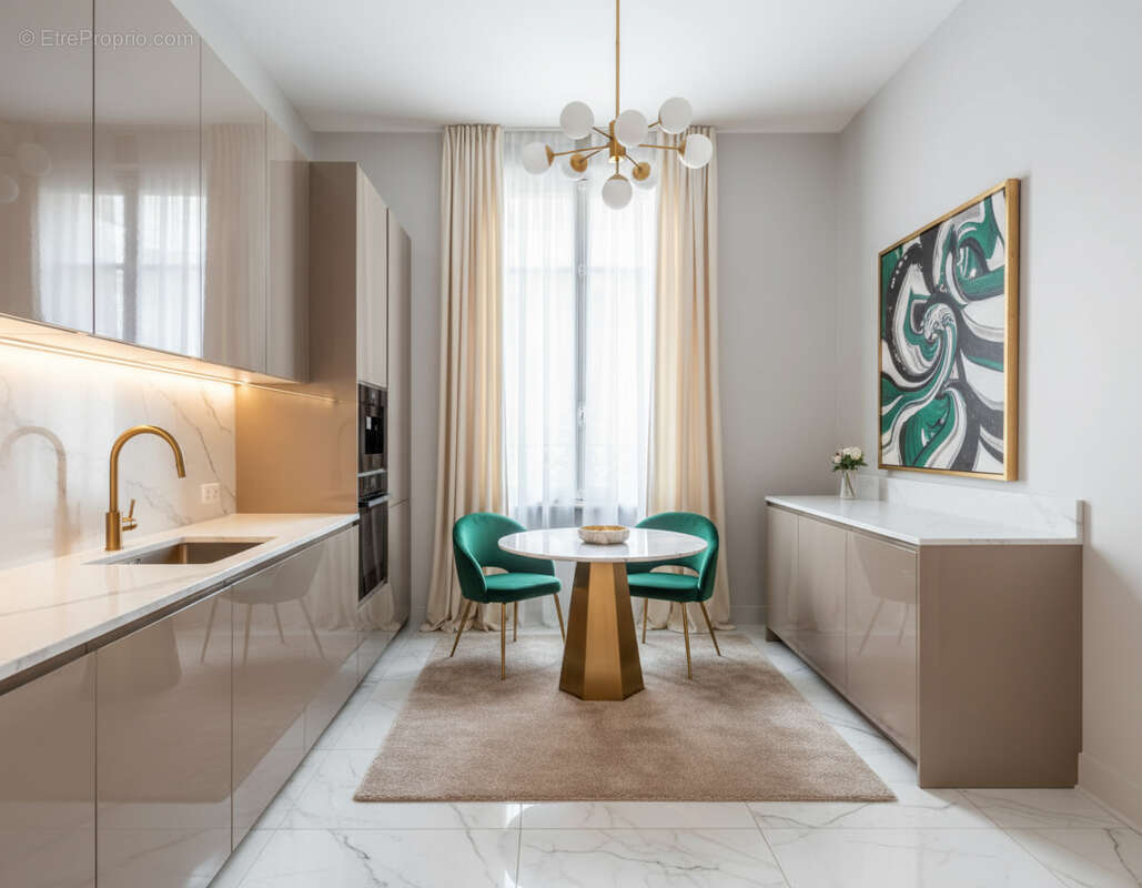 Appartement à PARIS-17E