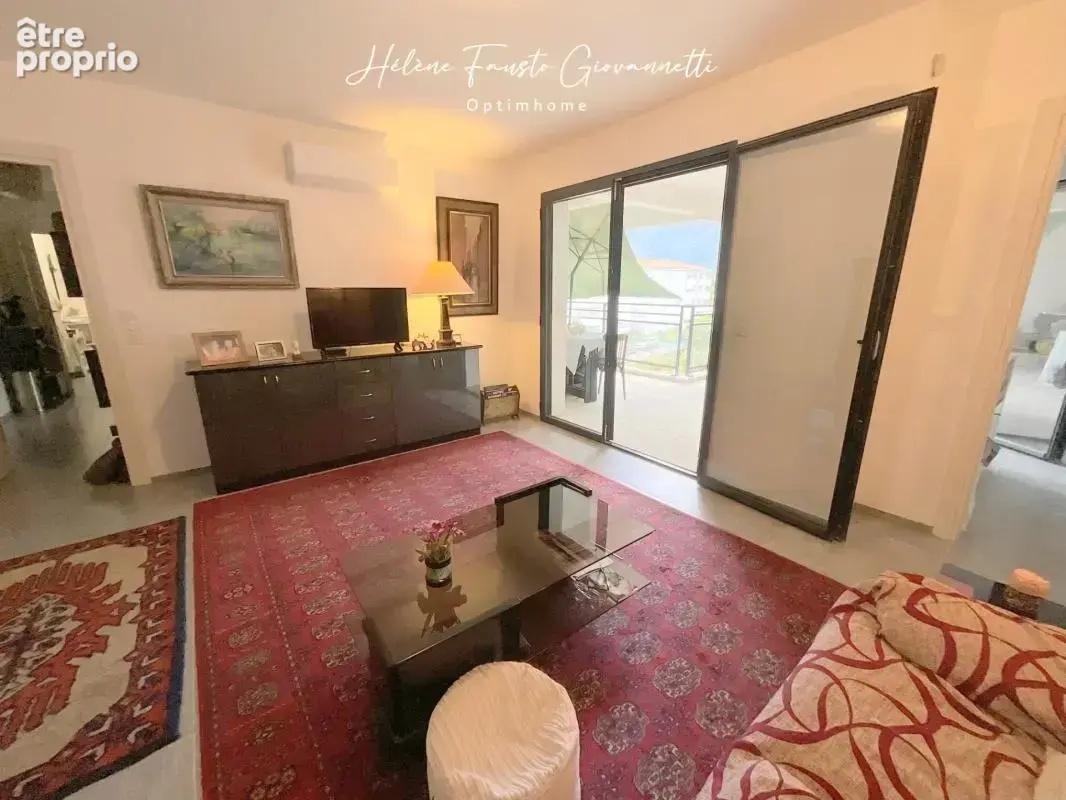 SAN-NICOLAO – Appartement T3 de 74 m² avec terrasse, à deux pas des commerces et de la plage - photo 2