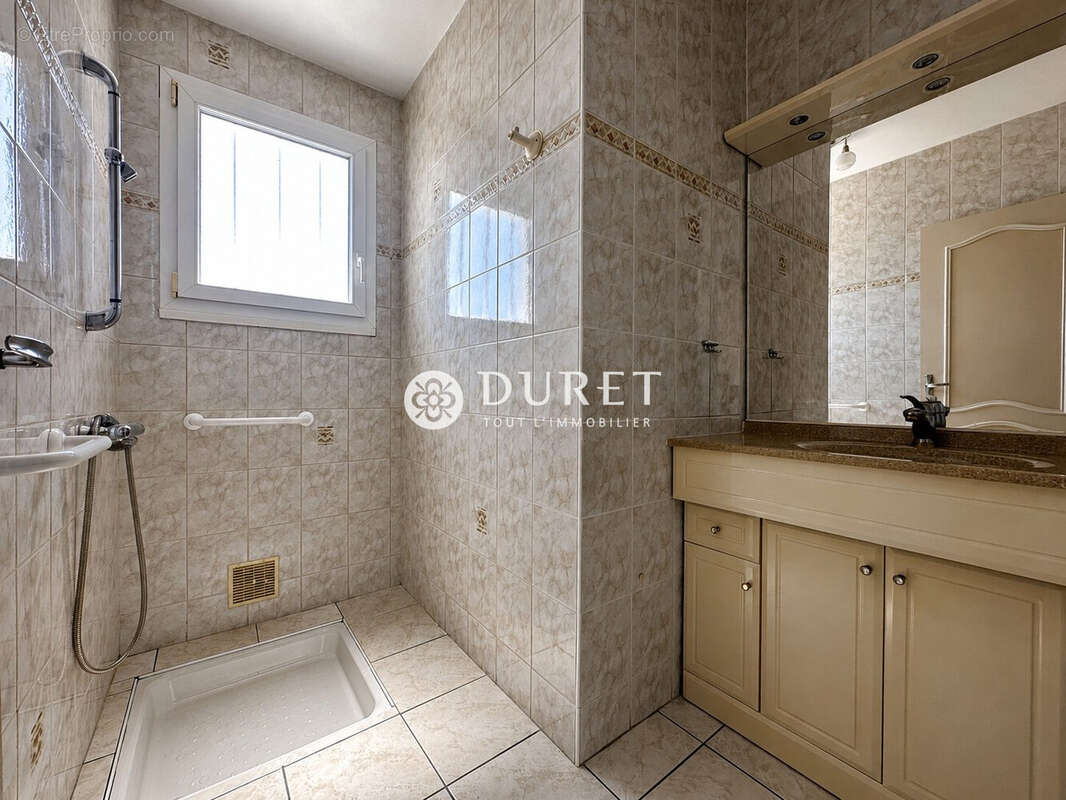 Maison 85 m² à La Bruffiere  - photo 8