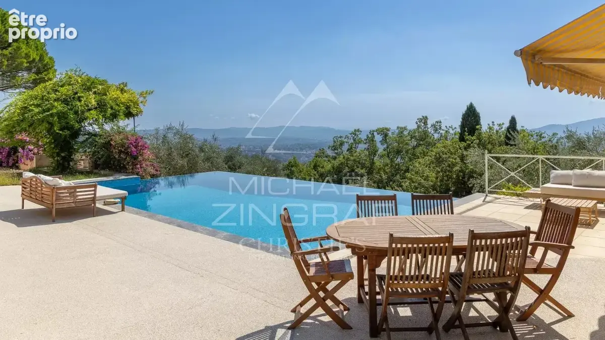 Une villa idéalement située proche du Village avec vue mer panoramique - photo 5