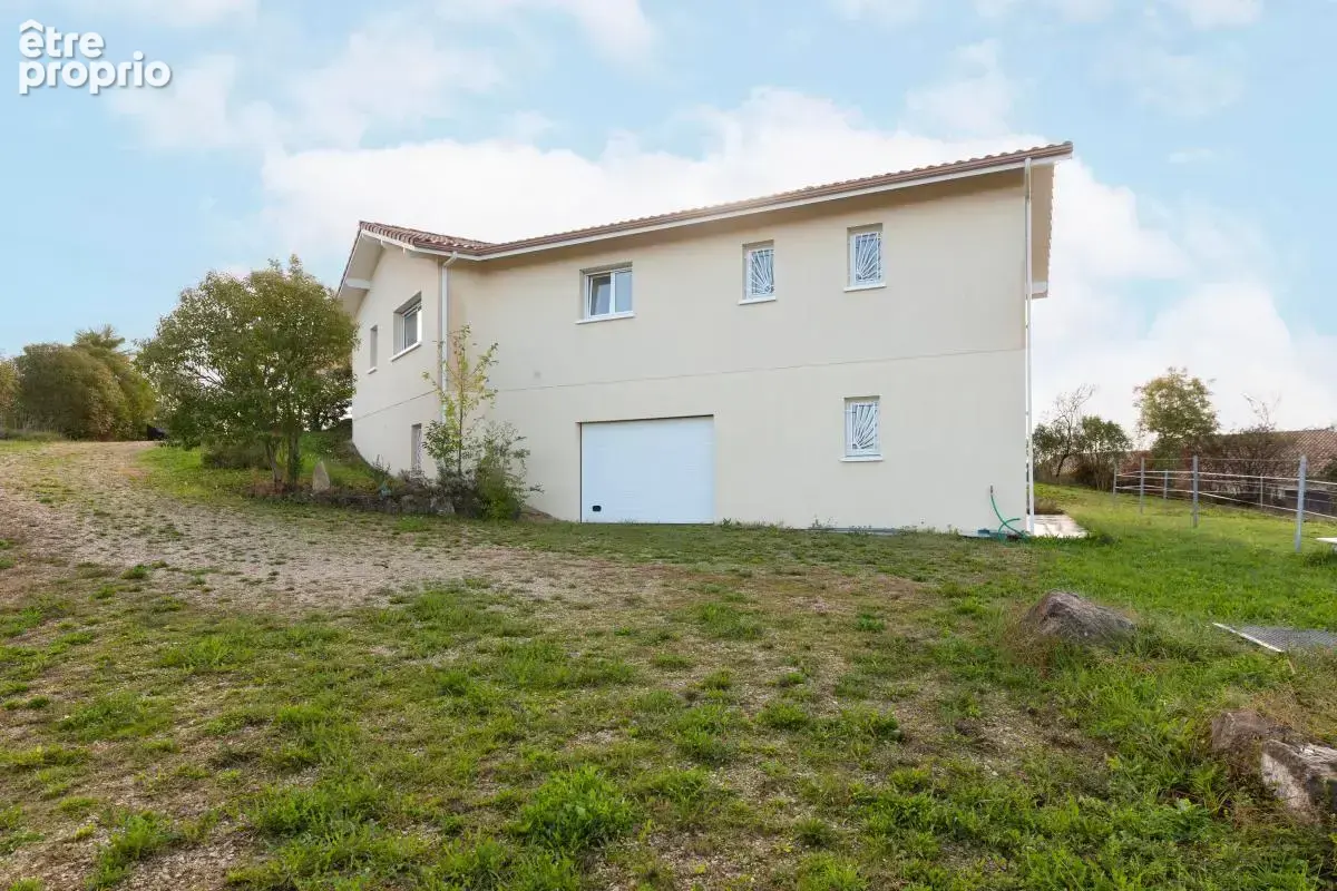 Maison familiale avec vue dégagée à Momuy, à 8 min d’Hagetmau - photo 12
