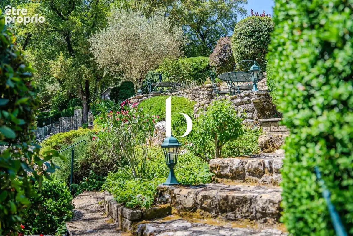 Charme et caractère pour cet ensemble immobilier d'exception... - photo 4