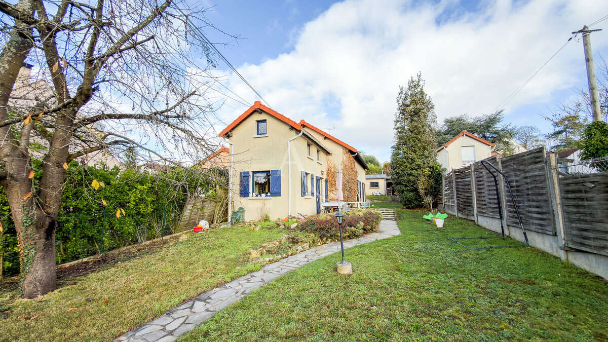Maison à CROSNE