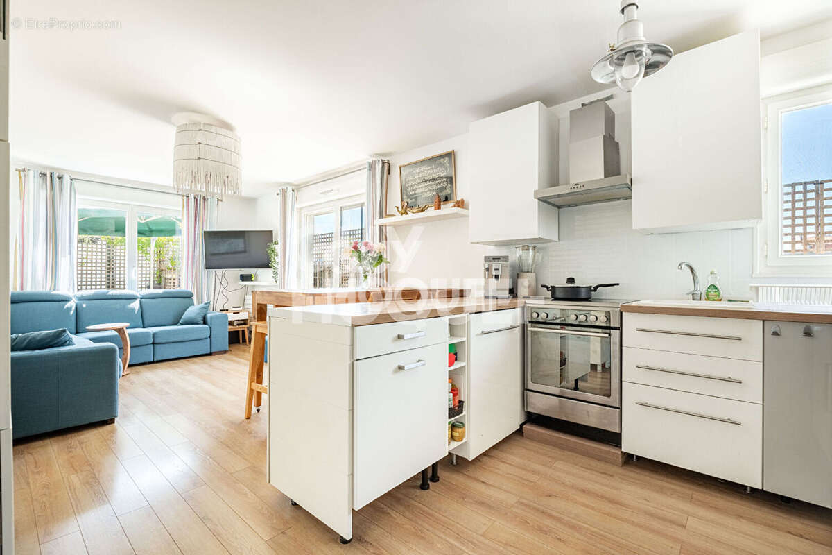 Appartement à GENNEVILLIERS