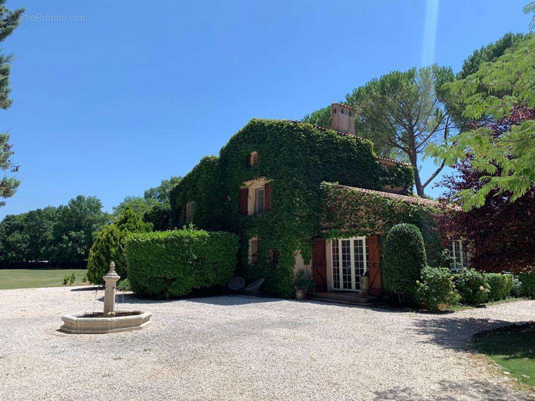 Maison à TOURVES