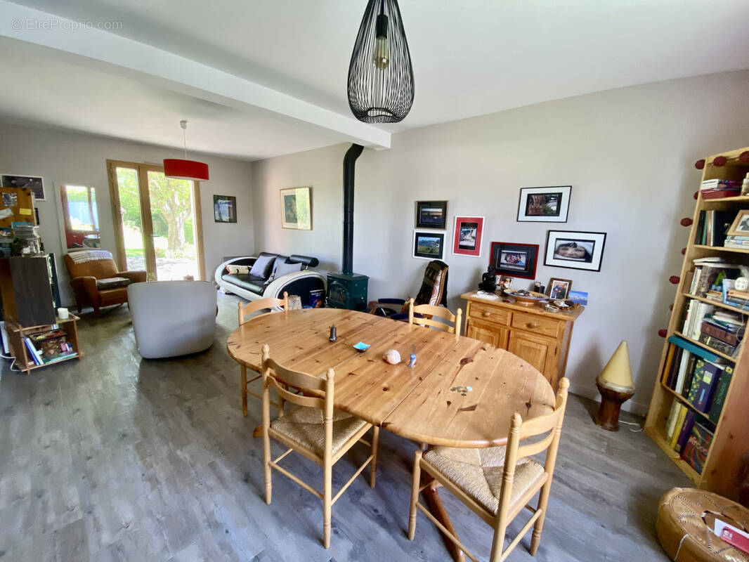 Maison à SAINT-GERMAIN-SUR-ILLE