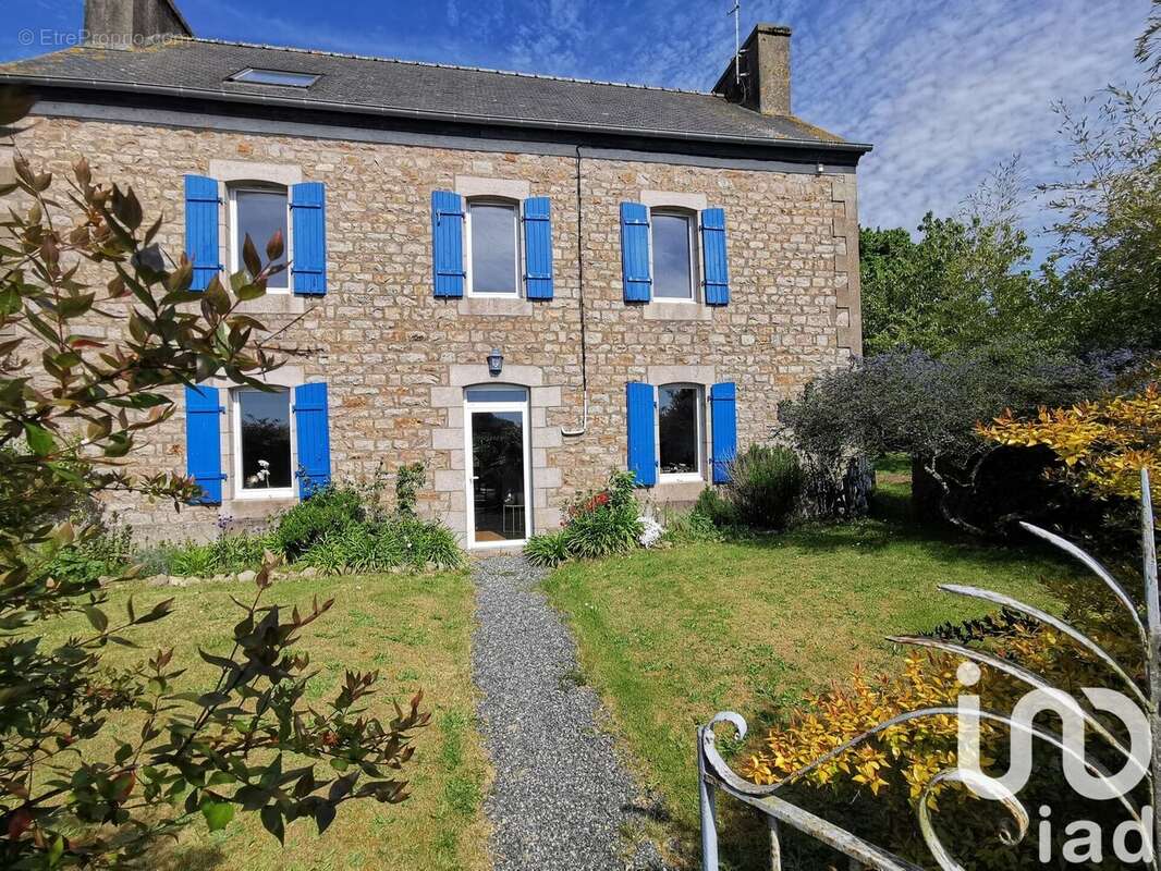Photo 2 - Maison à QUEMPER-GUEZENNEC