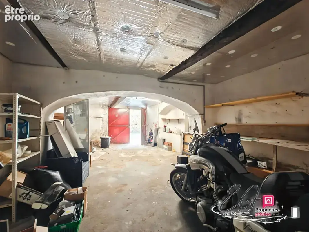 Maison de caractère traversante avec terrasse, atelier et vaste garage - photo 16