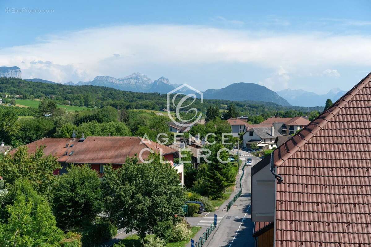 Appartement à ALLONZIER-LA-CAILLE
