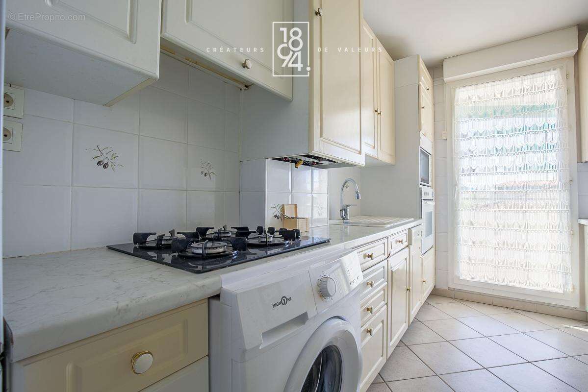 Appartement à MARSEILLE-13E