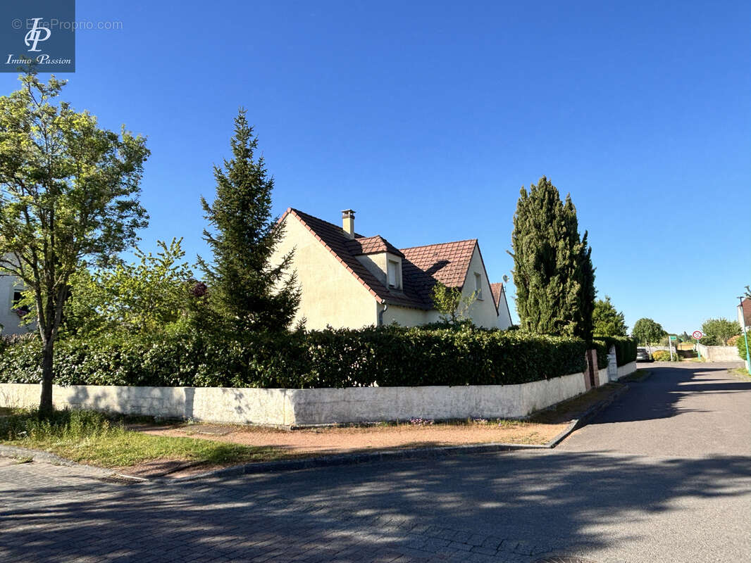 Maison à QUETIGNY