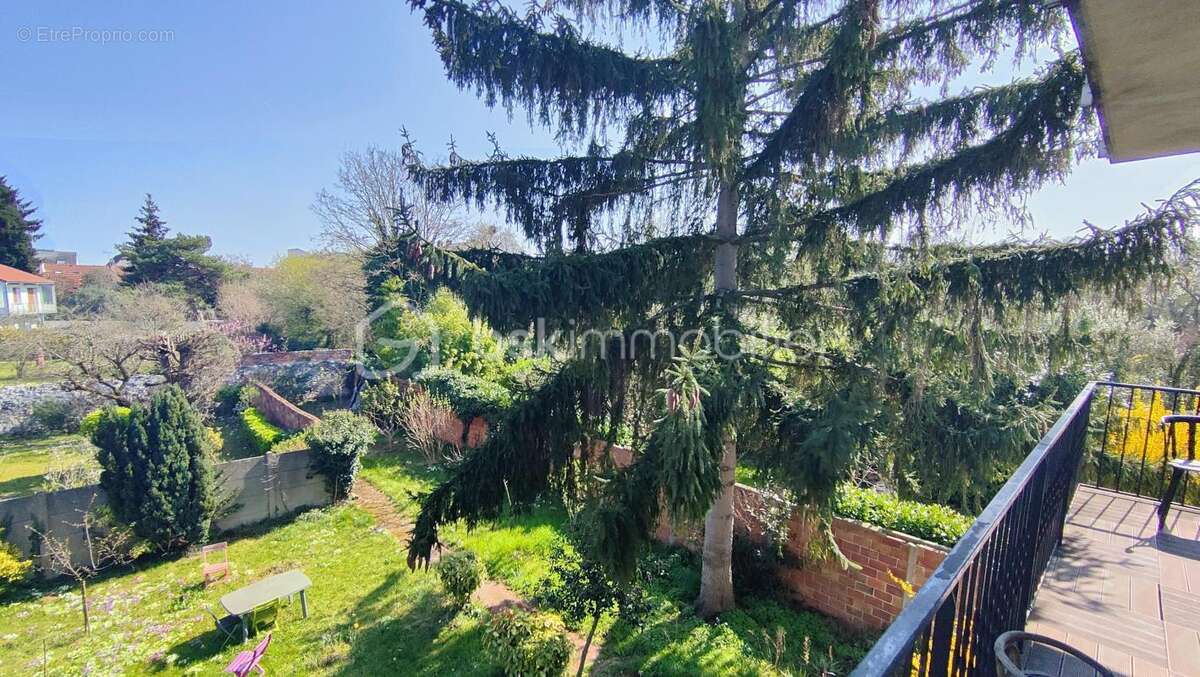 Appartement à NOISY-LE-SEC