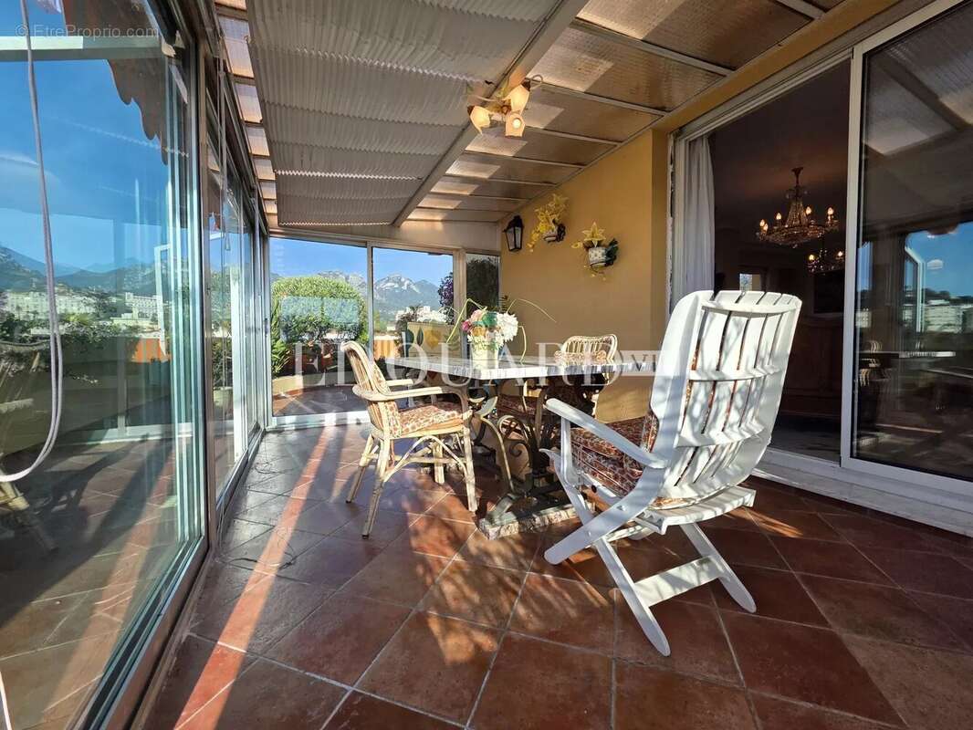 Appartement à MENTON