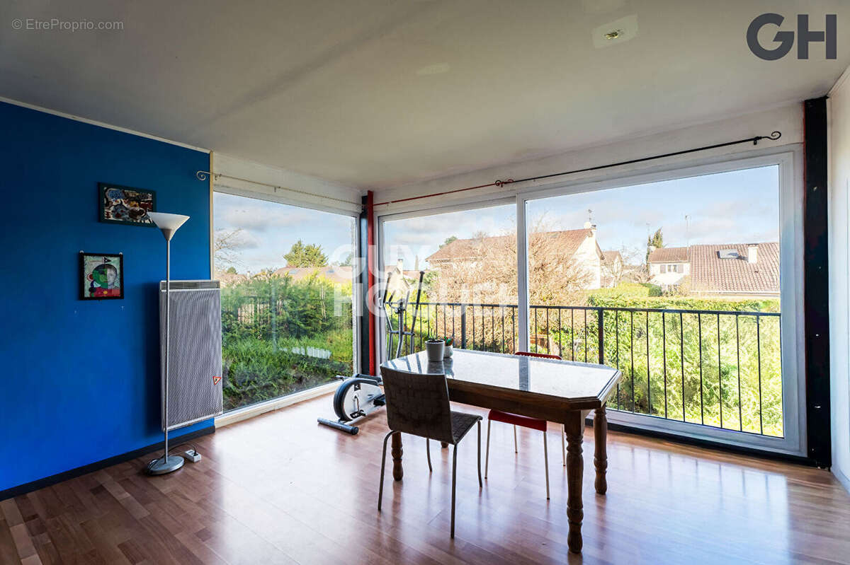 Maison à SOISY-SUR-SEINE
