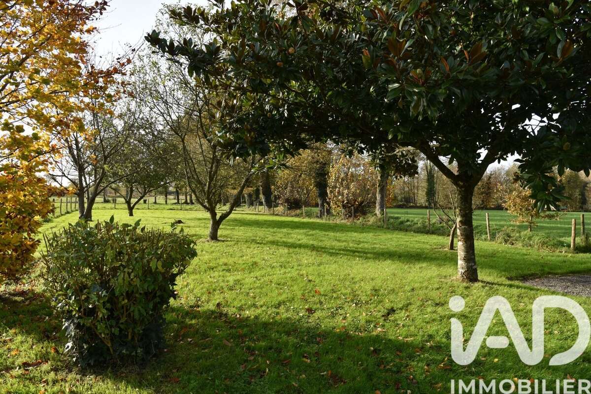 Maison 277 m² à Betton  - photo 4