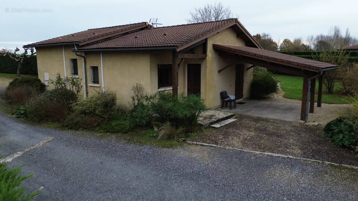 Appartement à PARLEBOSCQ