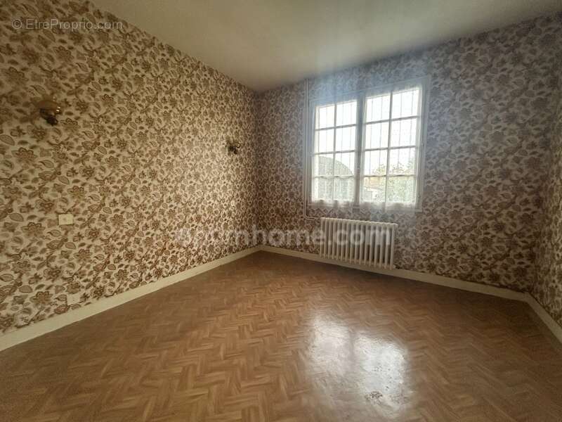 Maison à PEYRAT-DE-BELLAC