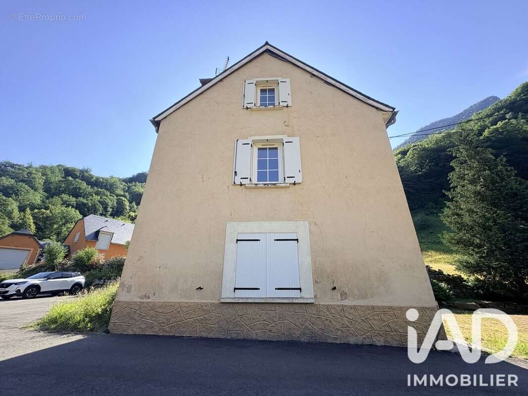 Maison 107 m² à Cauterets  - photo 3