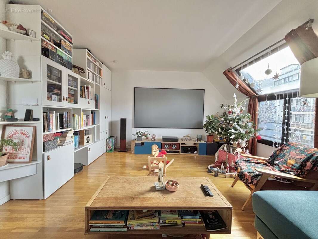 Appartement à PARIS-12E