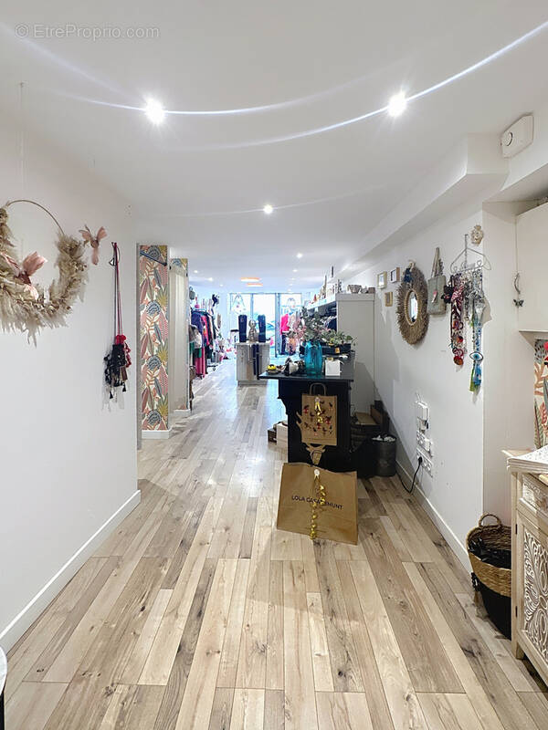 Commerce à SAINT-RAPHAEL