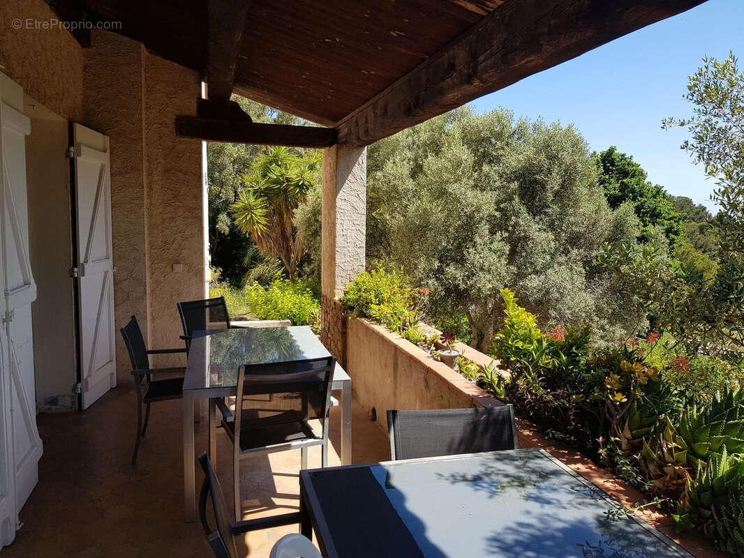 Maison à CARQUEIRANNE