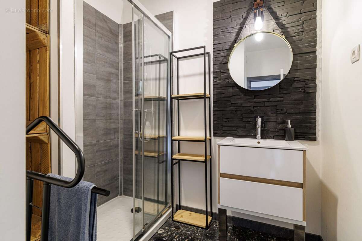 Appartement à VENCE