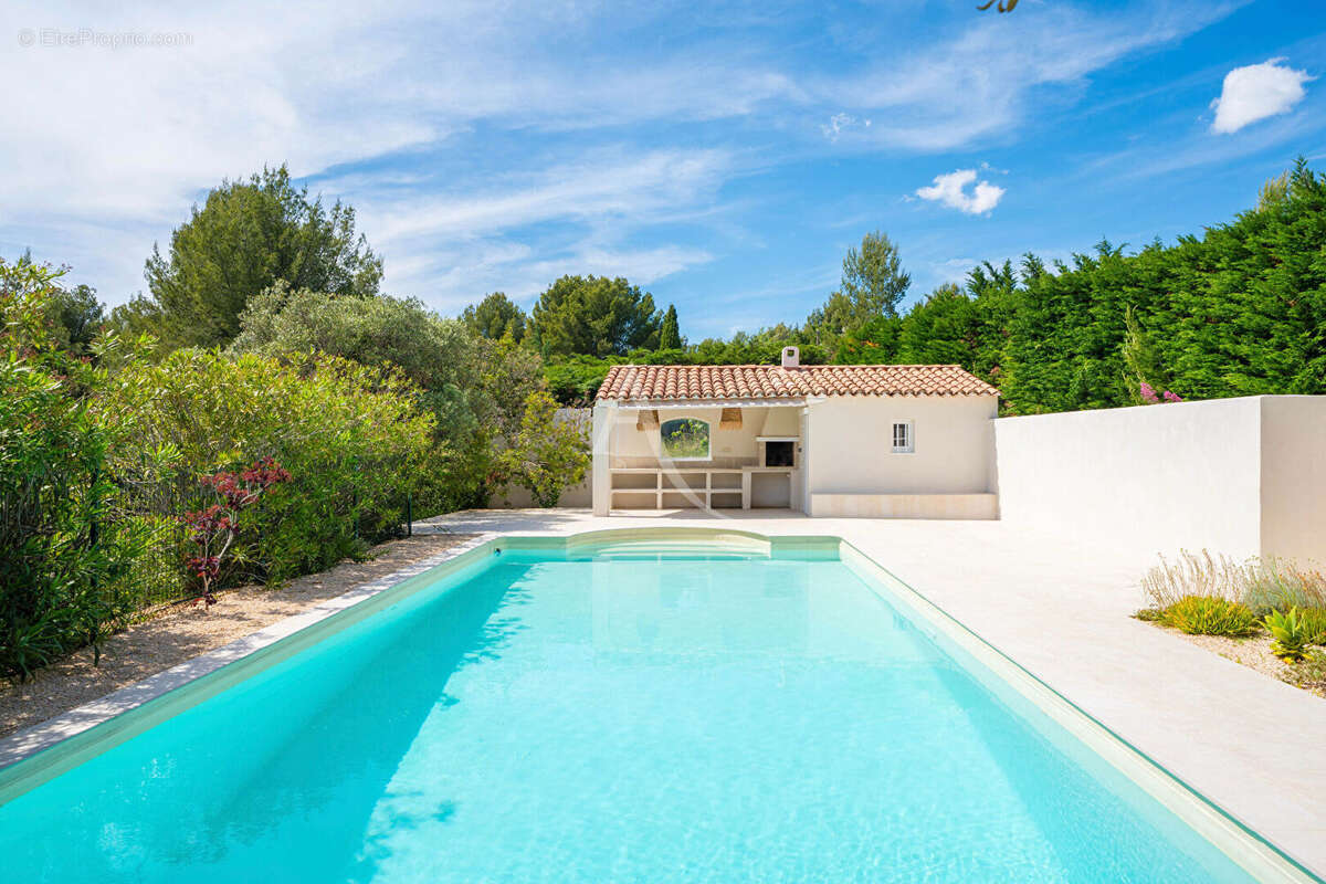Maison à LA CADIERE-D'AZUR