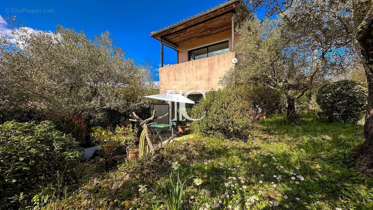 Maison à SAINT-AMBROIX