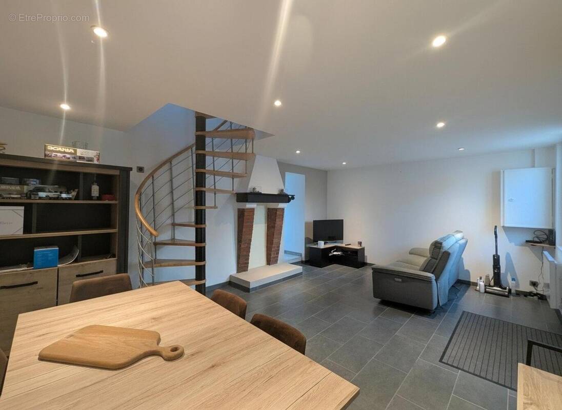 Photo 1 - Maison à BAILLEUL-SUR-THERAIN